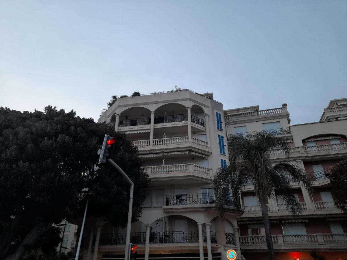 Attico Victoria Palace Suggestivo E Spettacolare 멍똥 외부 사진